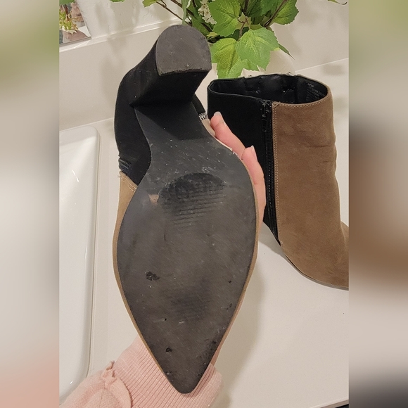 Just Fab Suede Booties size 7.5 - Picture 4 of 4